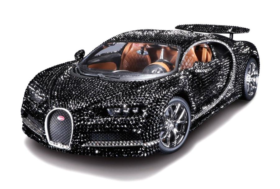  Bugatti Chiron Scale Model by Bburago 2019 года  (фото 1 из 3)